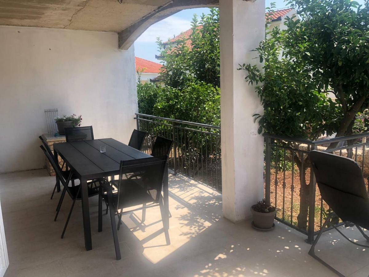 Apartman Dukic Okrug Gornji Eksteriør billede